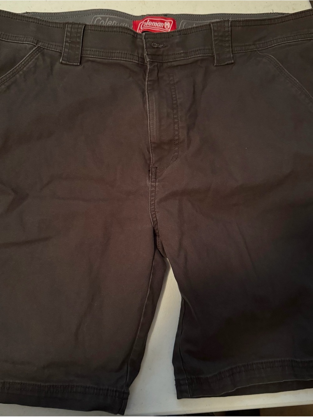 Coleman Men’s Olive Green Cargo Shorts